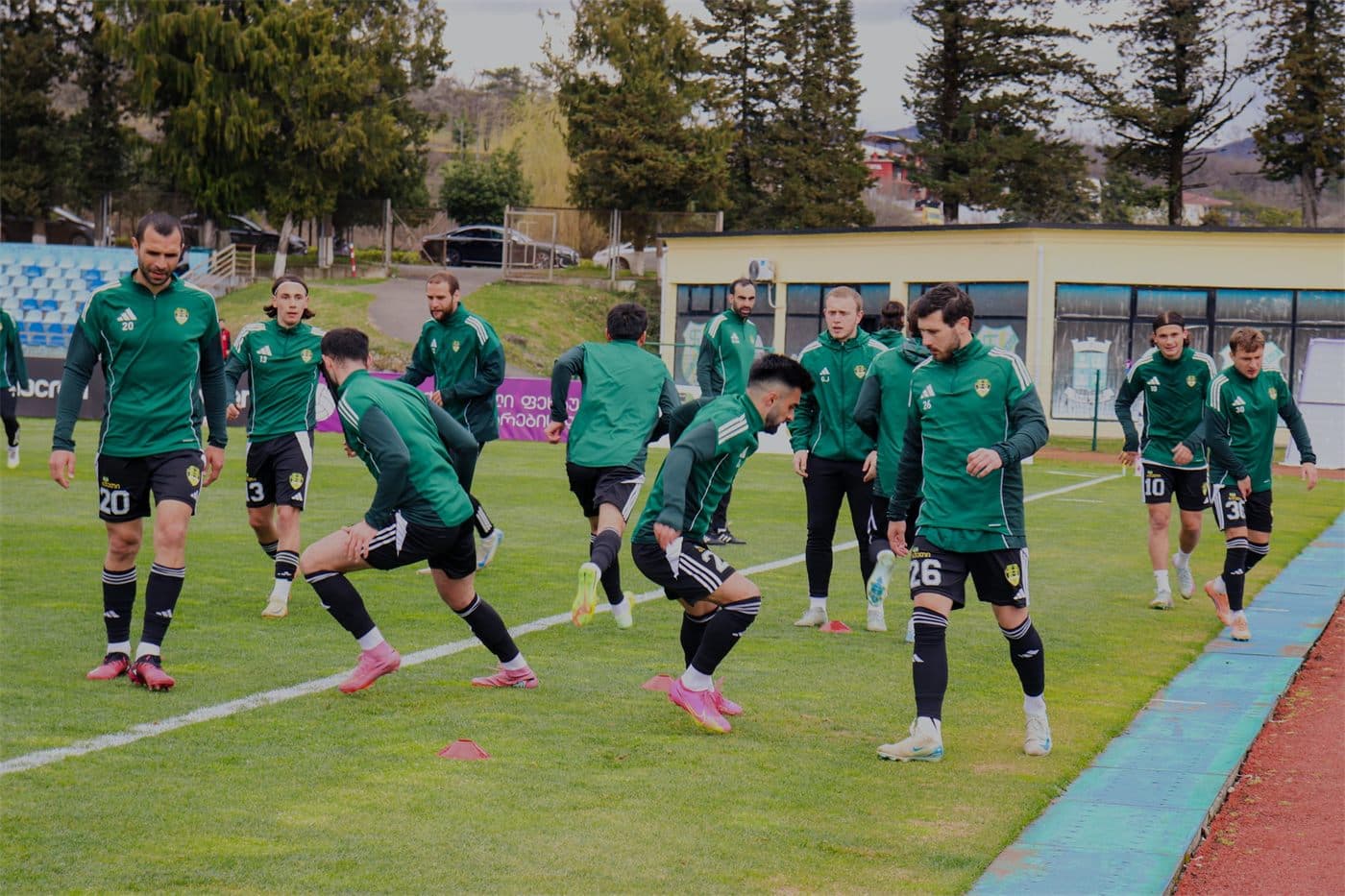 Meshakhte squad warming up
