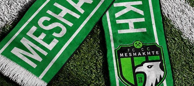 Meshakhte scarves on the grass